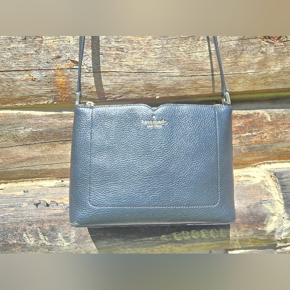 kate spade Handbags - Kate Spade Black Leather Crossbody Bag